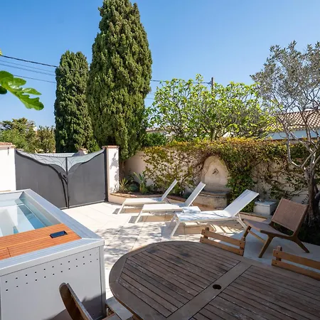 La Bastide Petite - Au Coeur De Villa Saint-Tropez